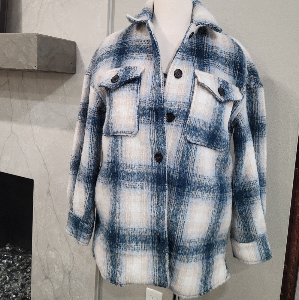 Bagatelle plaid jacket long style cozy brushed knit shacket size Small